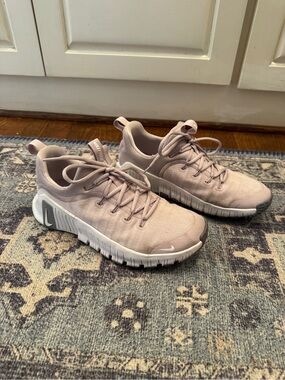 Nike Free Metcon 6 Women’s Light Lilac Training Sneakers